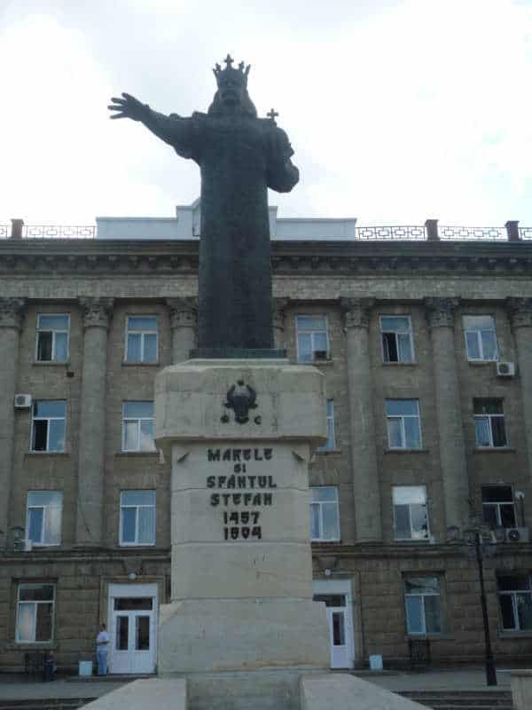 stephen-the-great-monument-balti Stephen the Great Monument in Balti