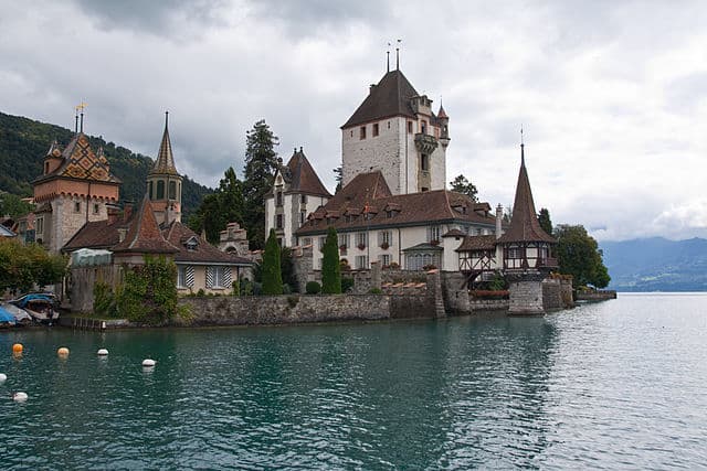 Oberhofen Castle