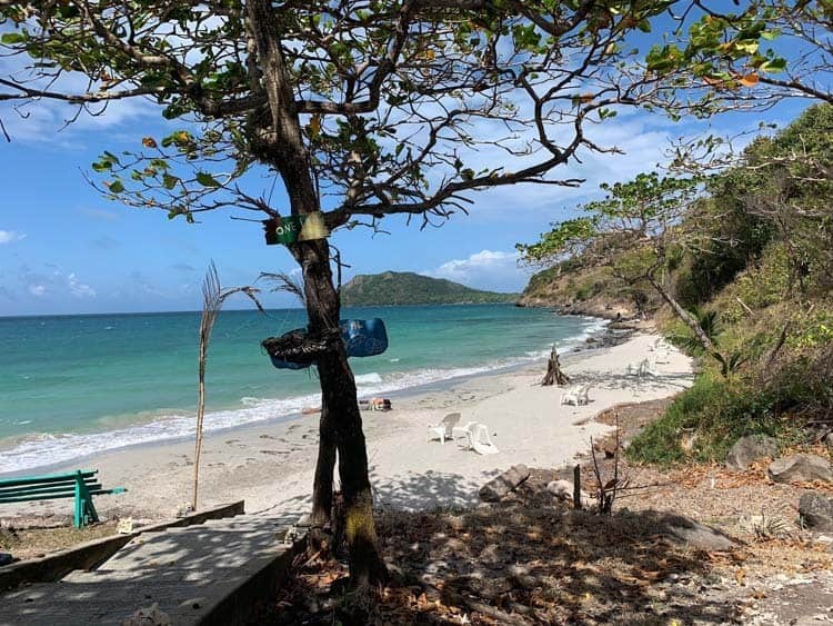 Almond Bay, Providencia