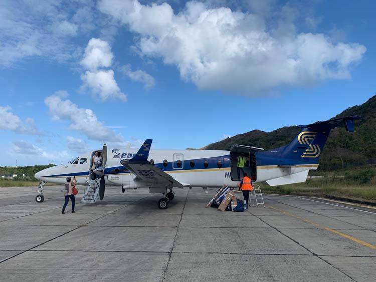 Satena Searca flight - landed in Providencia