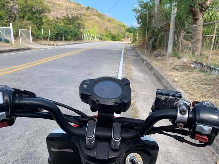 Hire a scooter on Providencia