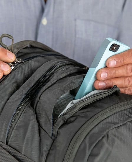 nebula scratch free top pocket