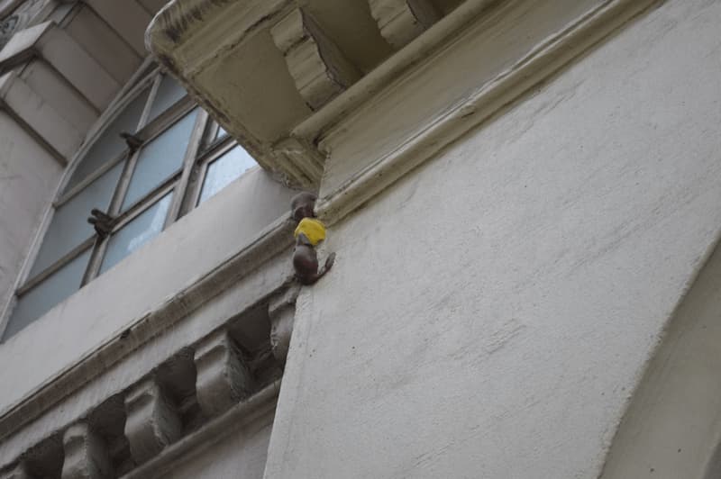 London Off-Beat Statues