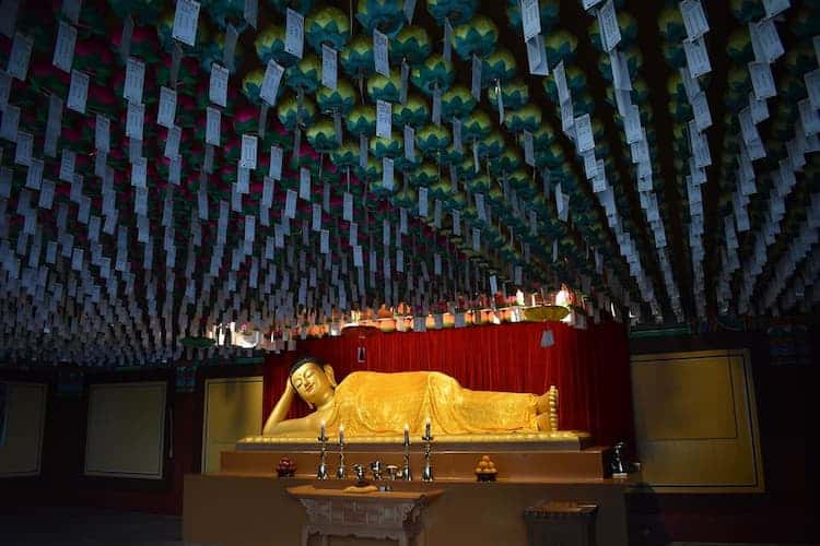 temple in busan