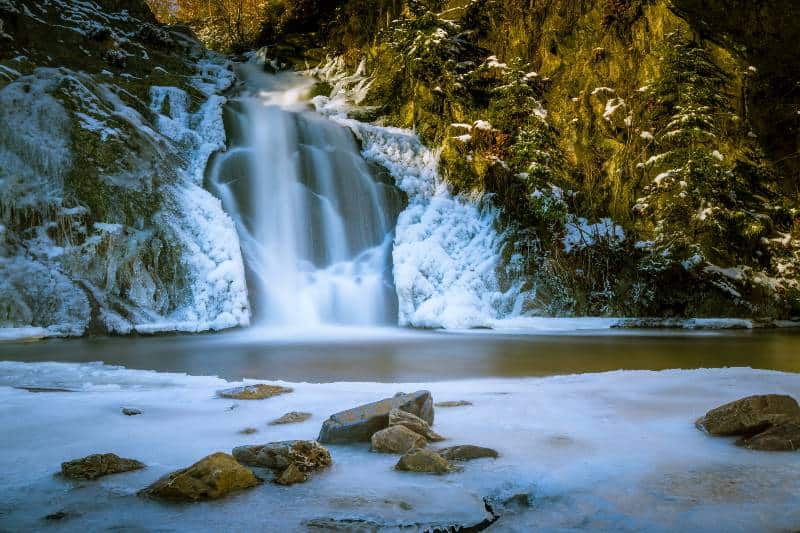 Bayehon Waterfall