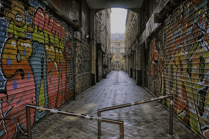 paris alley