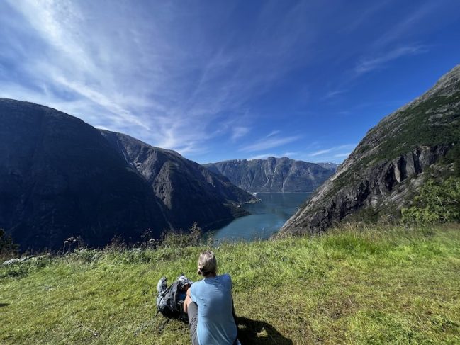 Kjeasen Farm Hike or Drive & Visit ⋆ Expert World Travel