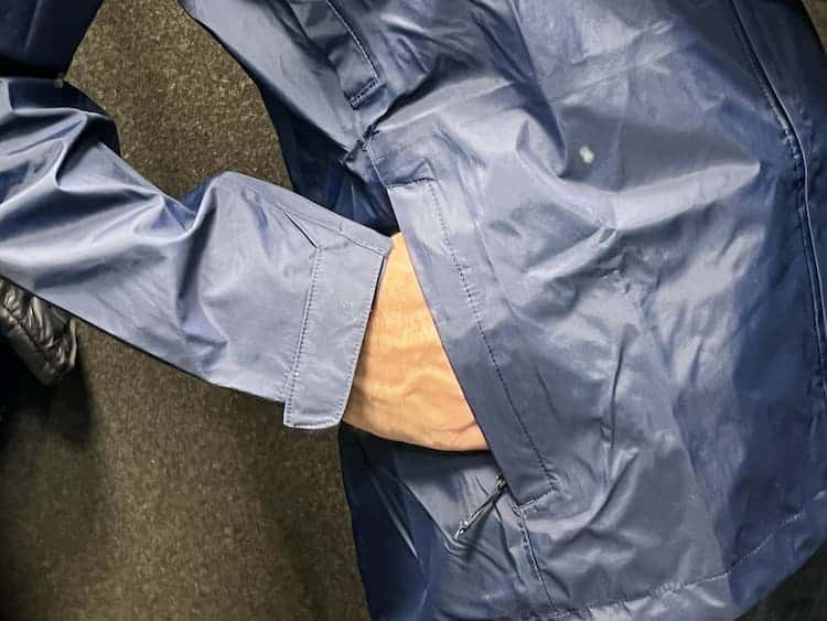 Patagonia torrentshell 3l front pocket