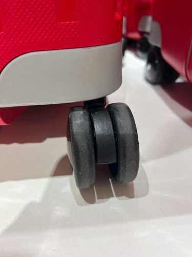 Samsonite S'cure Double Spinner Wheels